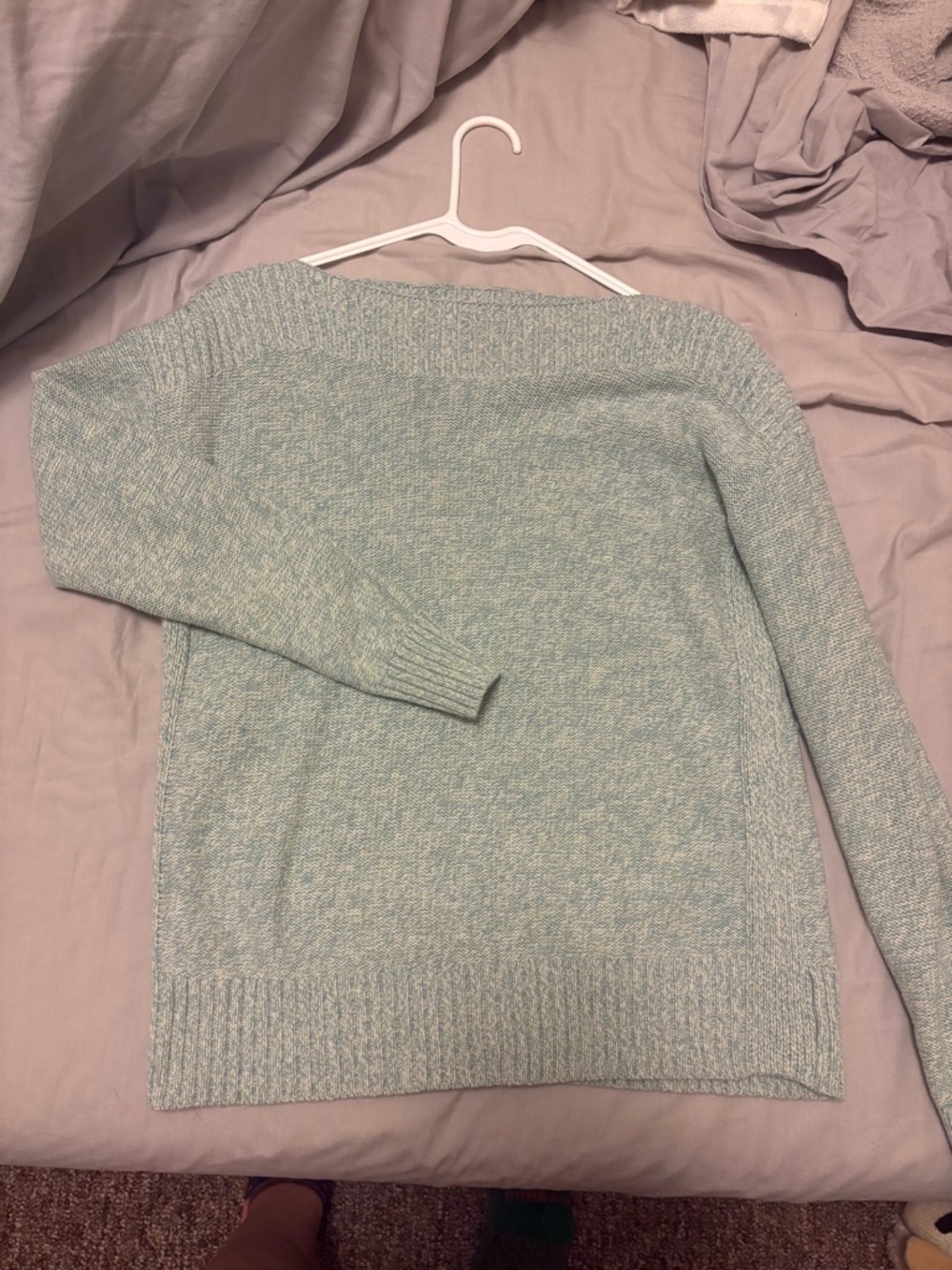 Women’s Mint Green sweater